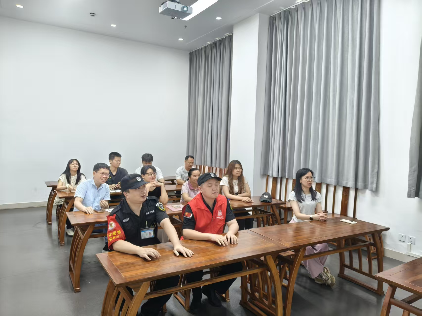 微信图片_20260529111801_1_160.jpg